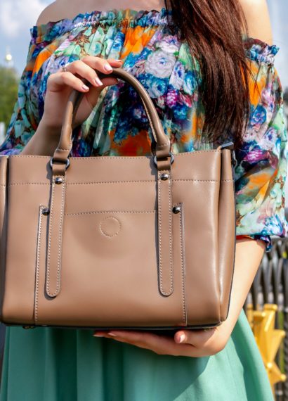 limpar bolsa de couro sintético